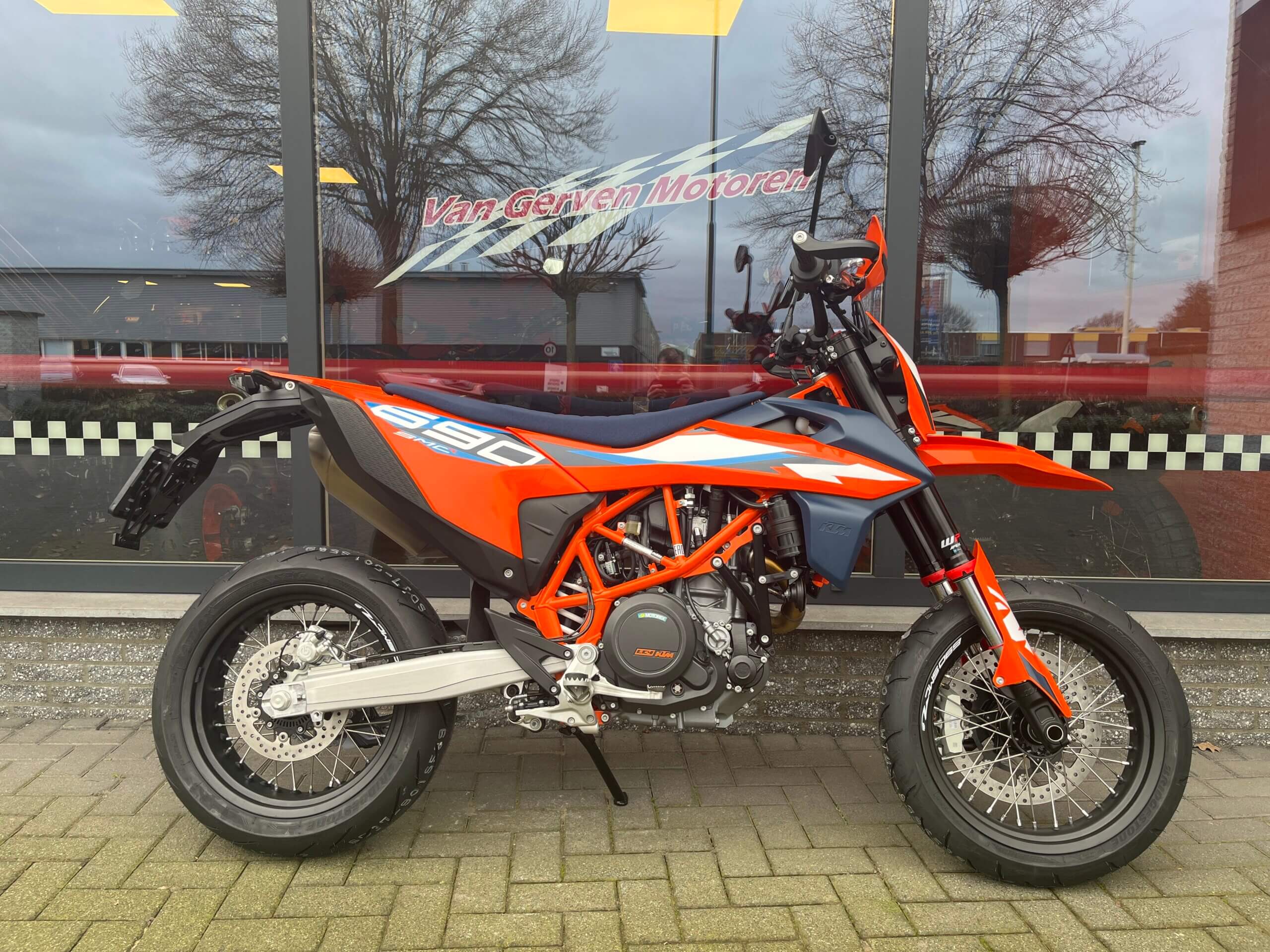 KTM 690 SMC-R