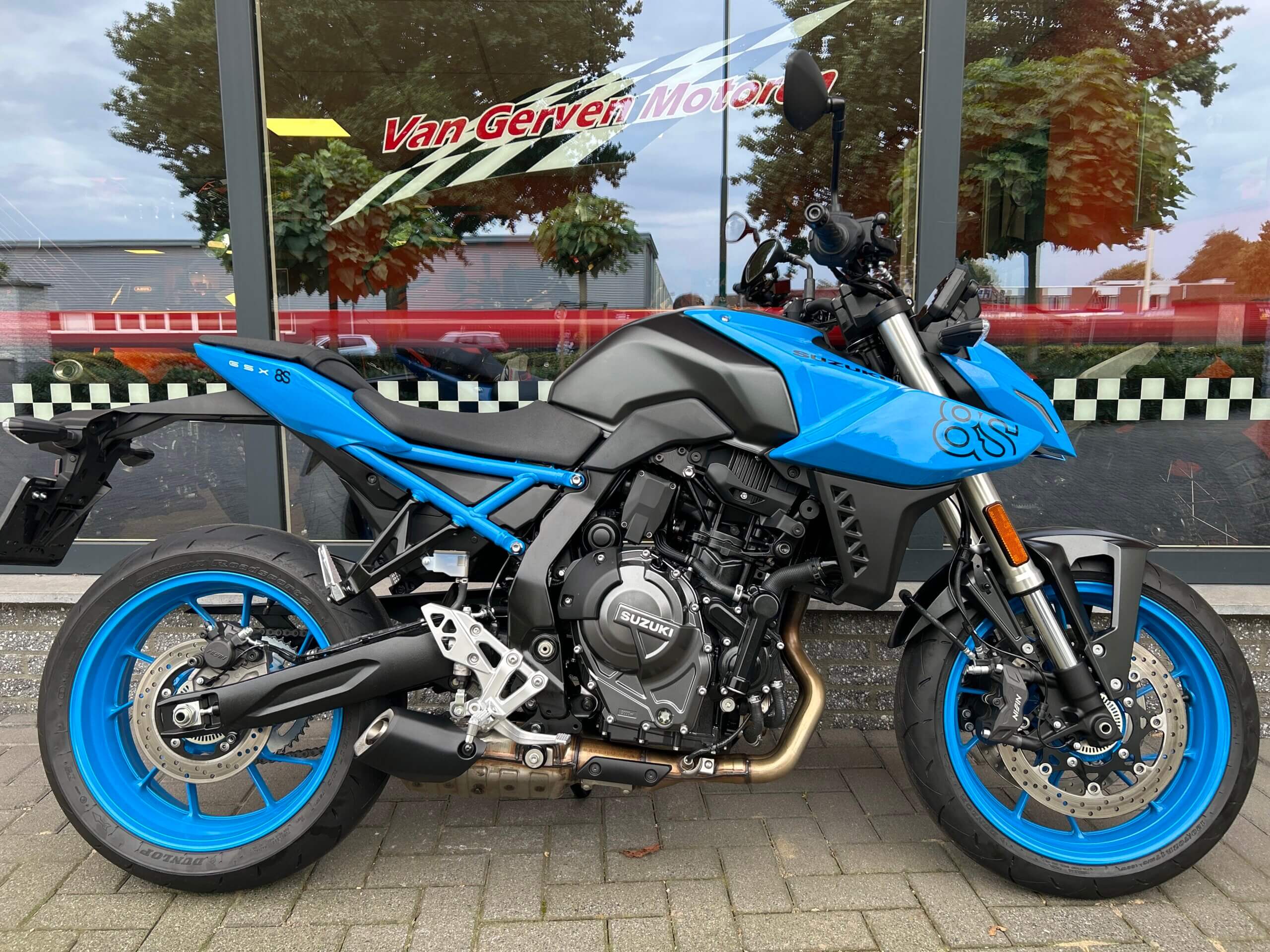 SUZUKI GSX-8S